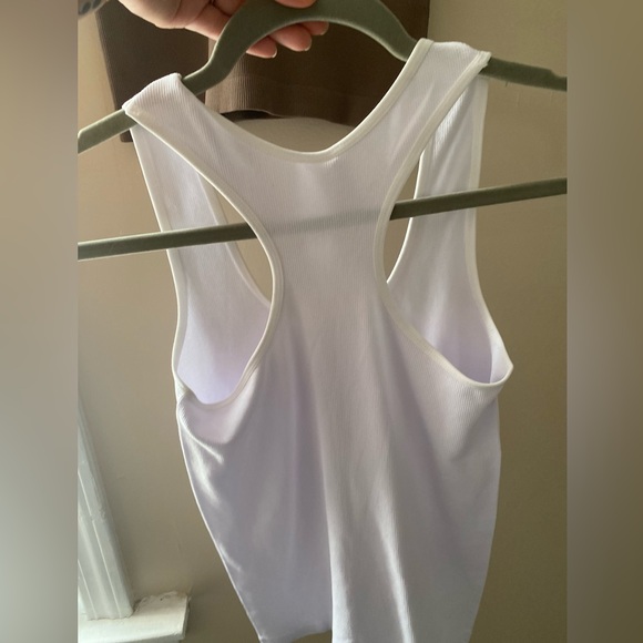 White compression tank top, one size, La Linger - Picture 3 of 3